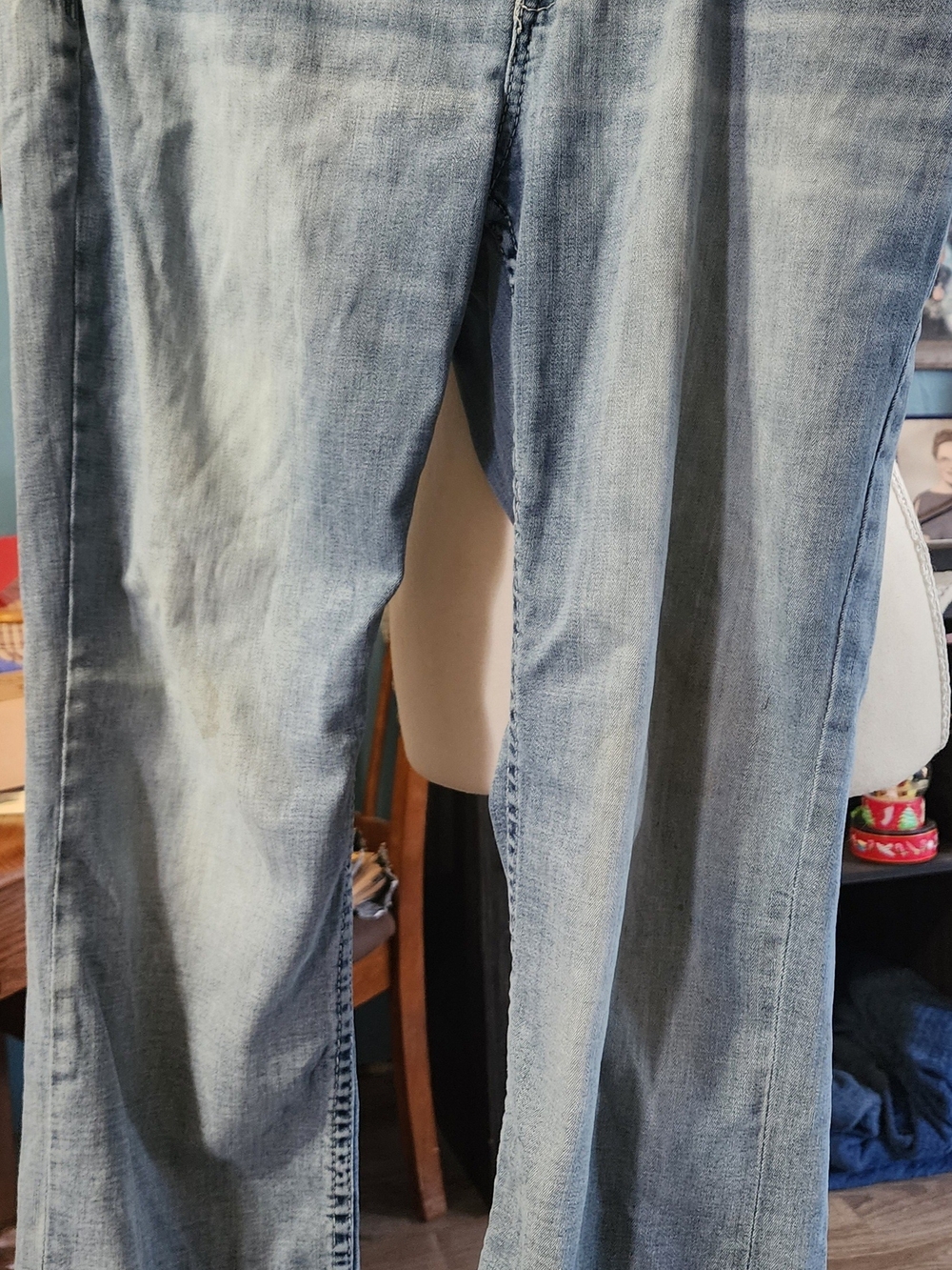 BKE Light Wash Flare Jeans in Faded Blue Sz 36x30